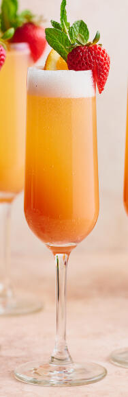 Sunset Bliss - 20k gil ( A classic mimosa of orange juice and prosecco topped with an orange slice)